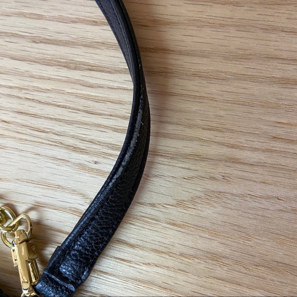 Betsey Johnson‎ Black Quilted Wristlet - Picture 3 of 7